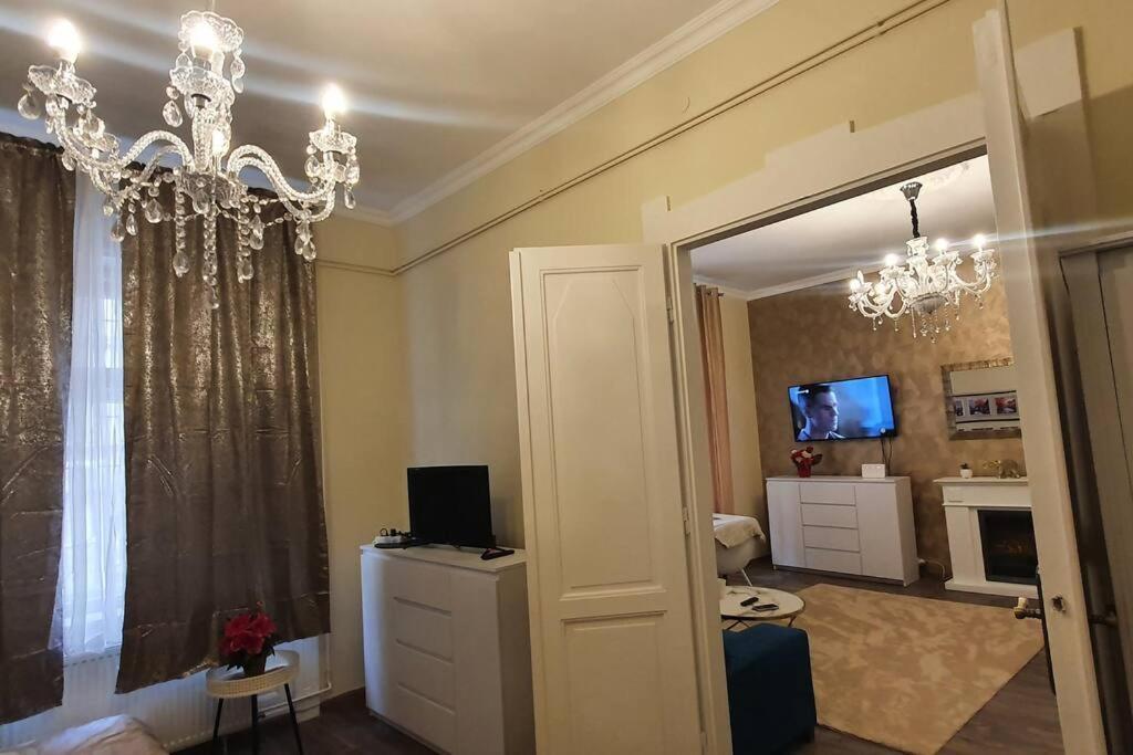 Buda Center Apartment Budapest Exterior photo