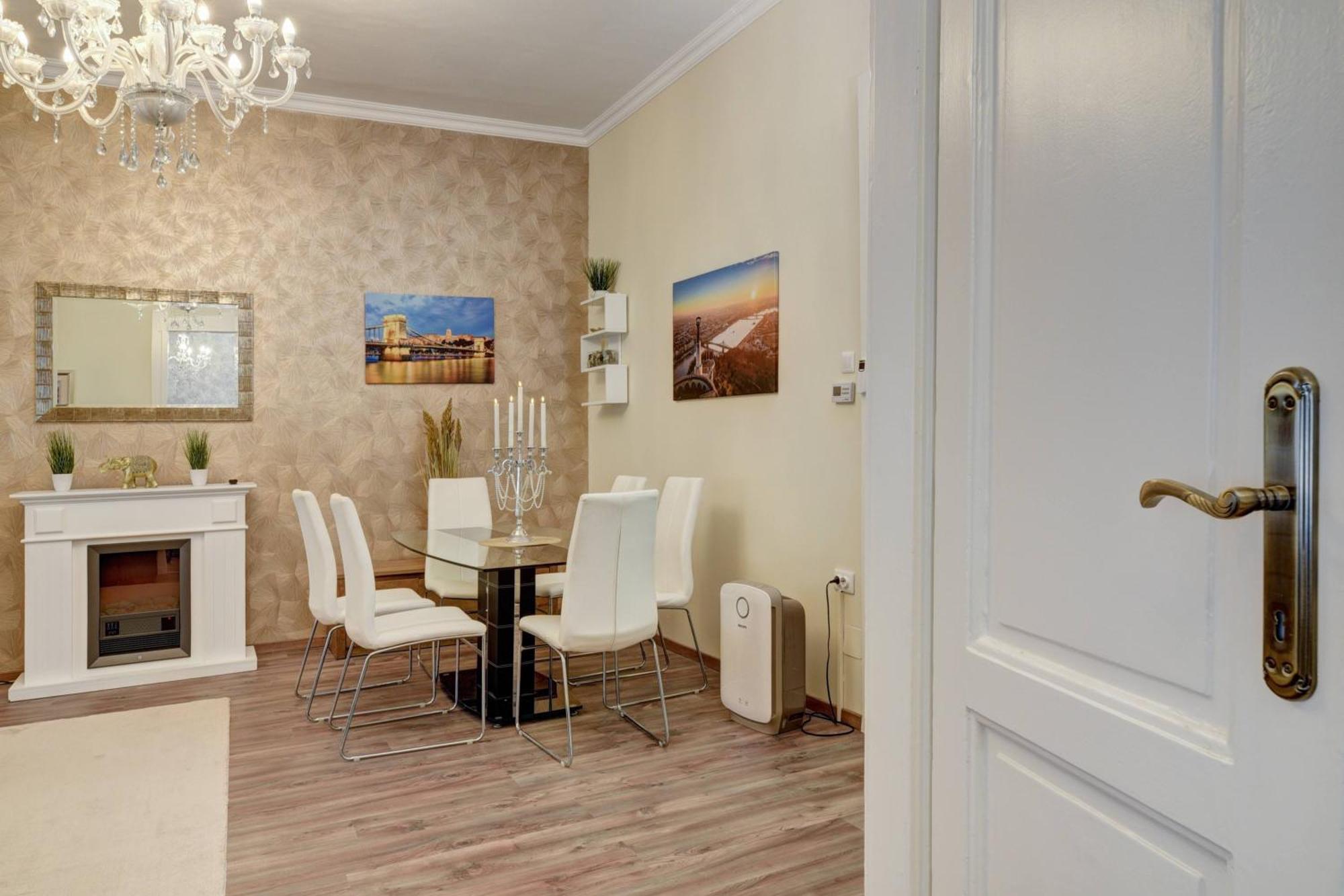 Buda Center Apartment Budapest Exterior photo